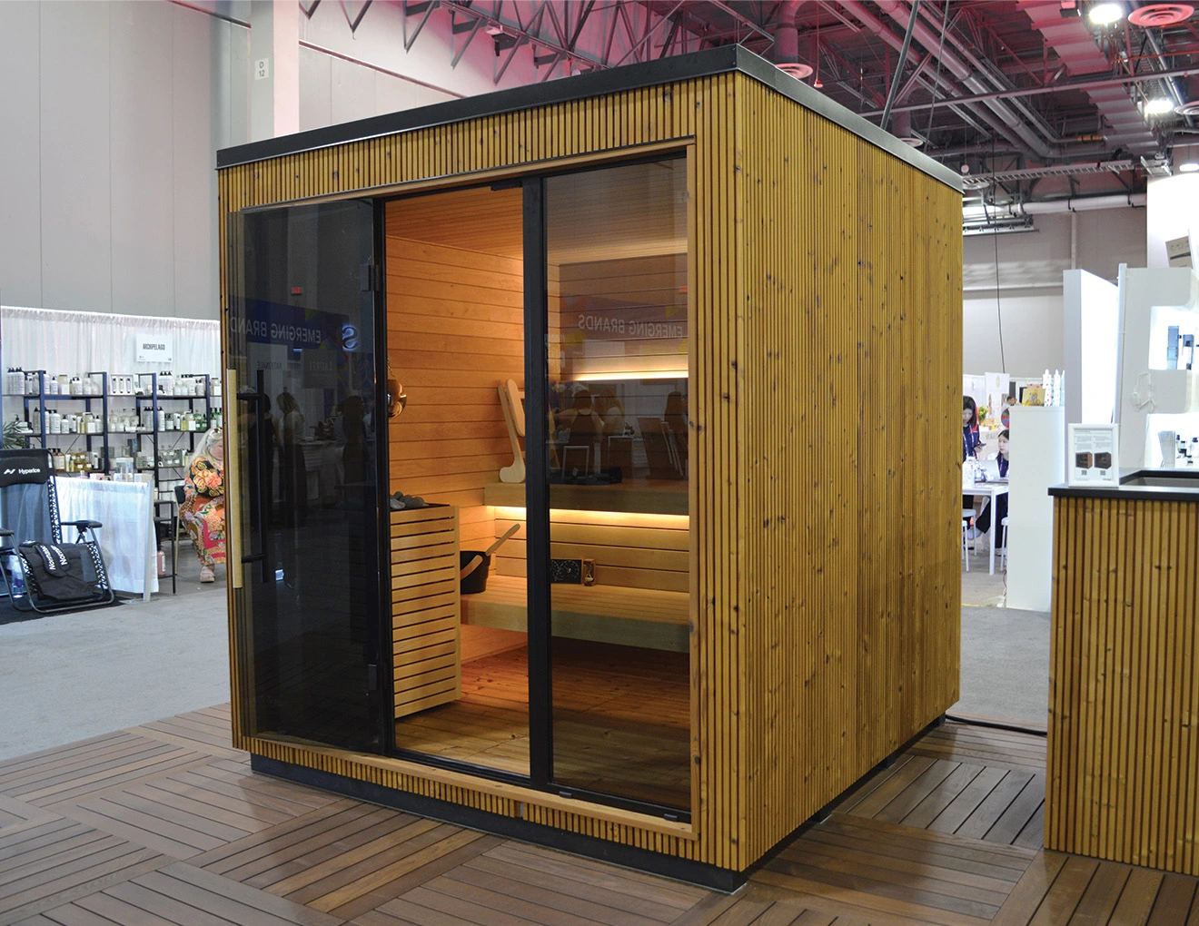 Luik Sauna with Kodiak Spruce exterior
